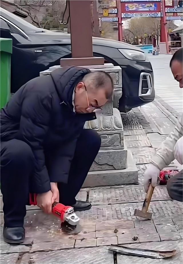 13581141829383180_33.jpeg