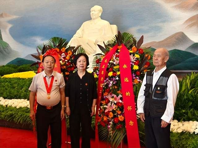 缅怀领袖伟业、赓续中朝友谊主题教育系列活动在京隆重举行(图1)